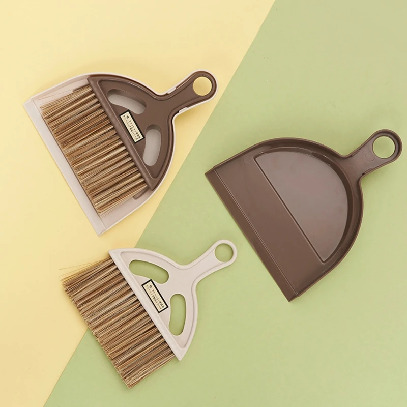 Description Picture 5 of itemConvenient Desktop Hand Broom Brush for Cleaning Table Countertop Kid Pets Hair for Home, Office Small Size Less Space Q1FD
