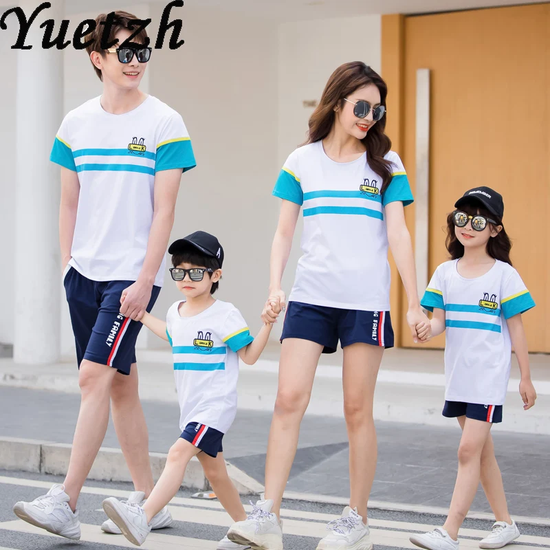 

2021 Family Matching outfit Sport Suits Sportswear Sportsuit Clothes Women Men Girls Boy Tracking Running Fitness T-shirt Short