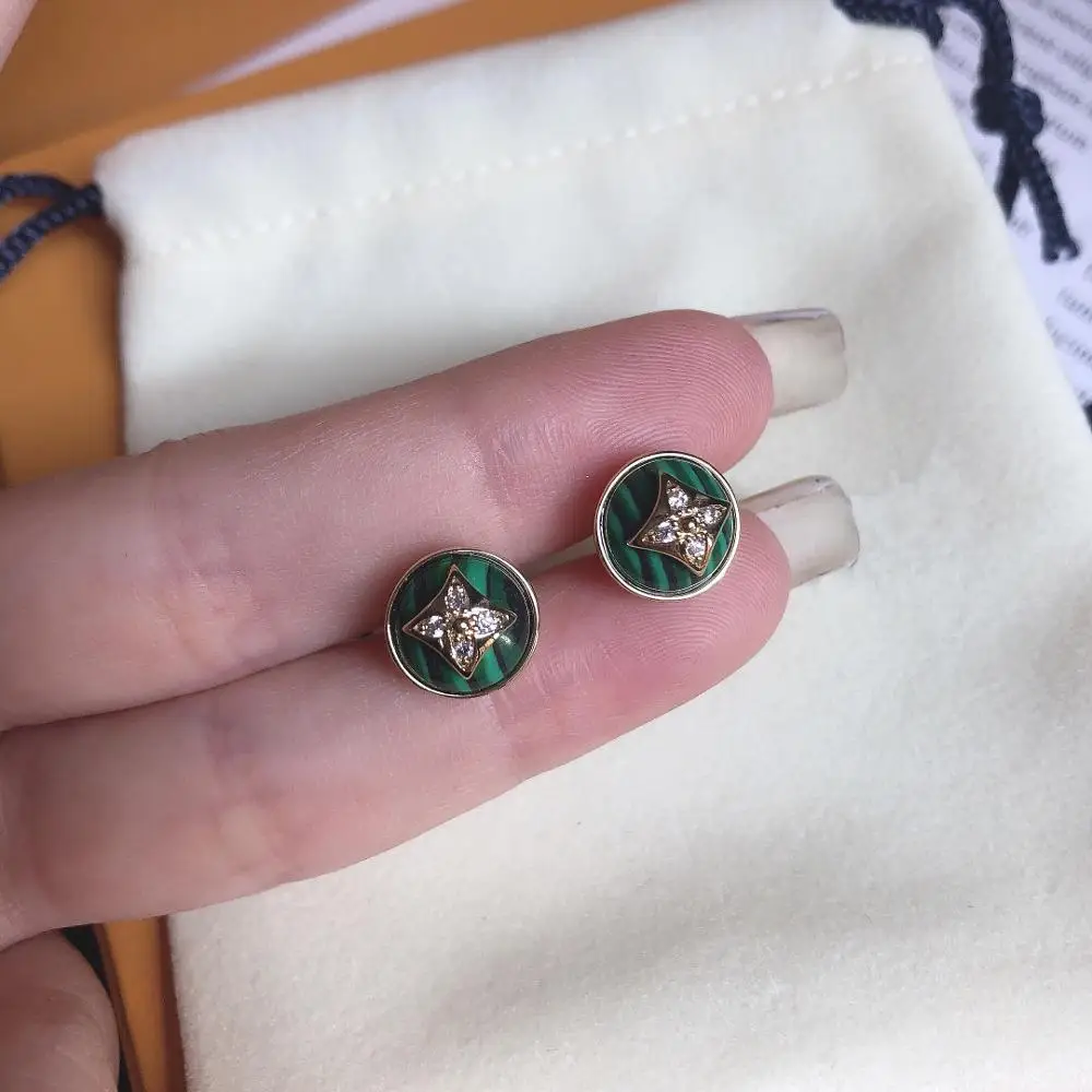 

2020 newest fashion luxury clover jewelry 1:1 round shape small earrings stud for women piercing ear studs lady hot accessories