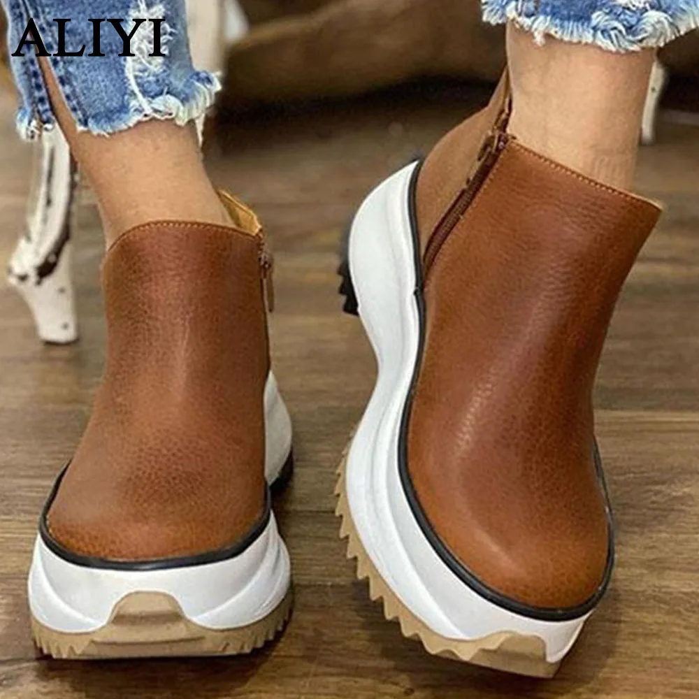 

Faux Leather Platform Shoes Women 2021 Autumn Winter Round Toe Zipper Ladies Waterproof Shoes 35-43 Big Size Retro Ankle Boots