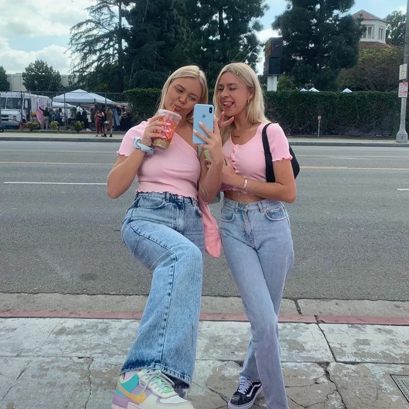 

2020 Summer Women One Shoulder T-shirt Casual Short Sleeve Solid Ribbed Tees Lady Streetwear Fashion Women Slim Crop Tops