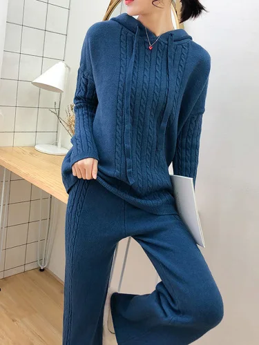 Трикотажный спортивный костюм с высоким воротом женский из 2 предметов вязаные