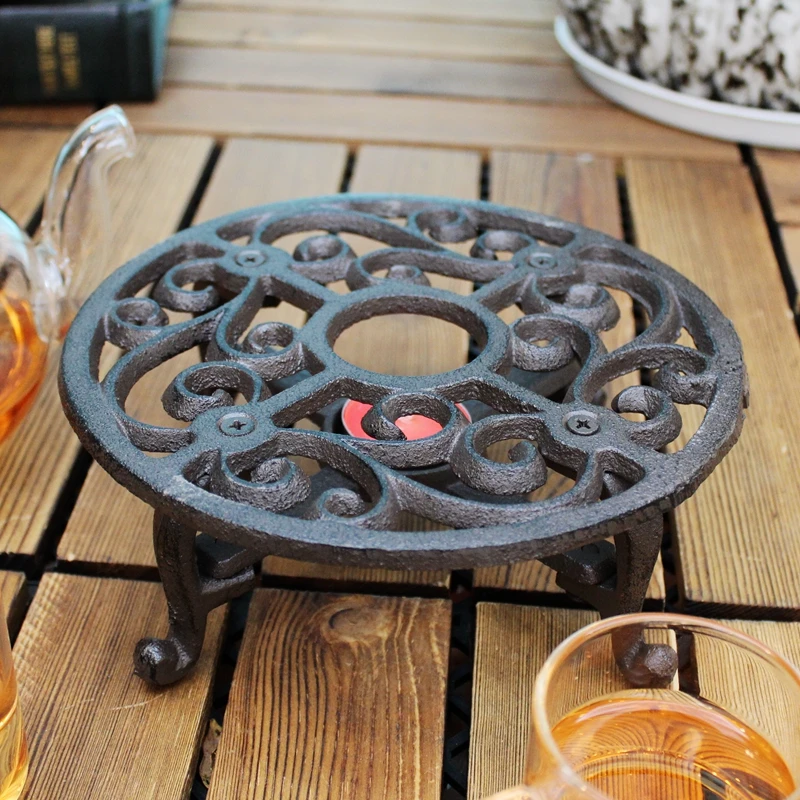 Европейский круглый подсвечник в стиле ретро металлический из чугуна восковой