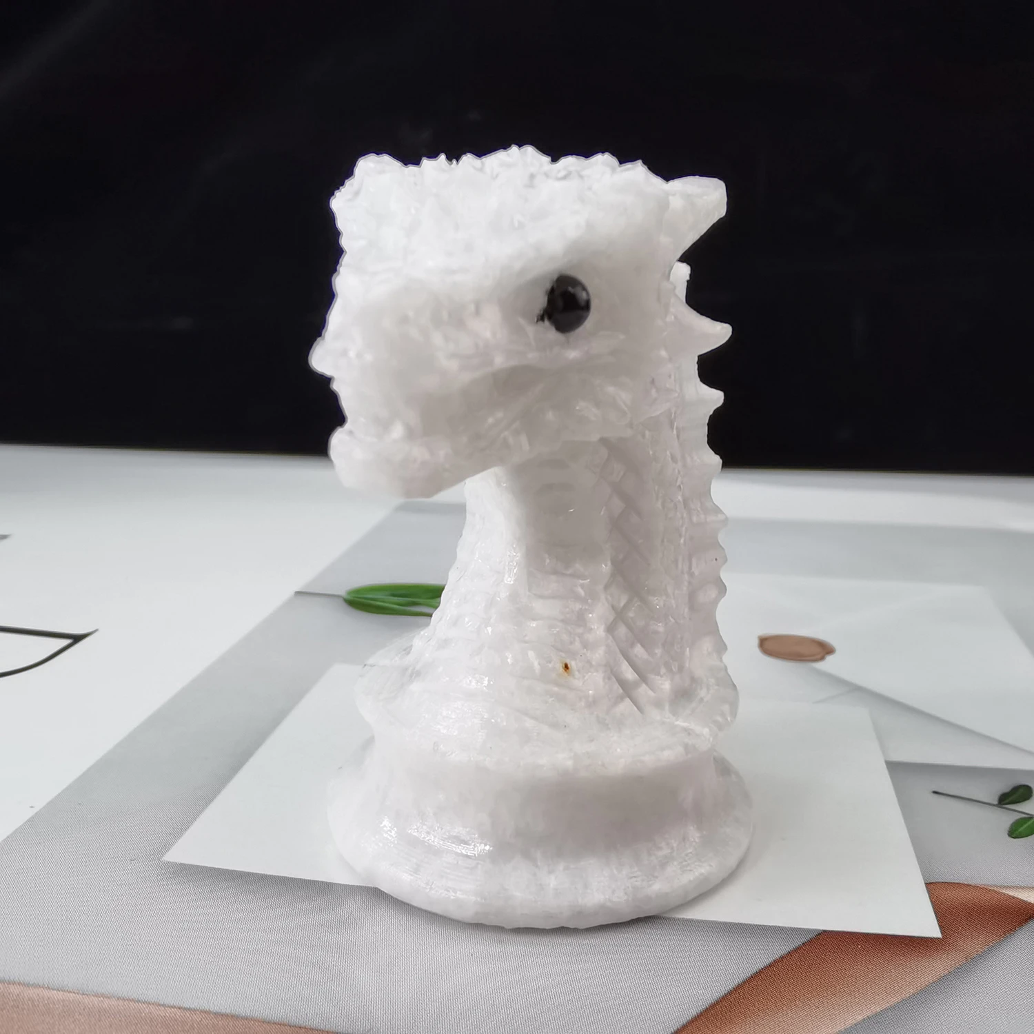 

Dragon Natural Crystals and Minerals Quartz Stone Island Hand-Carved Aquarium Room Decorations Ornaments Energy Cure