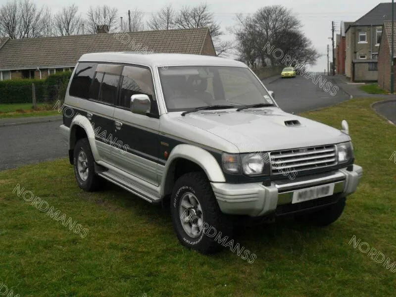 Модификация автомобиля автомобильные аксессуары для MITSUBISHI Pajero Montero V31 V32 V33 V43 решетка радиатора хром или черный 1992-19 98