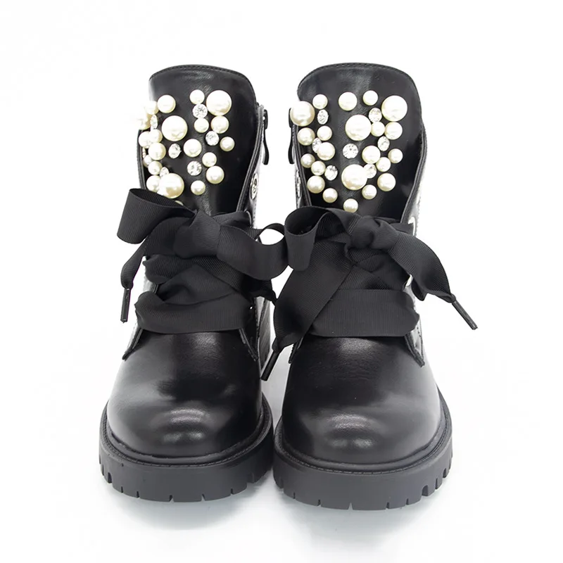 

Осенне-зимние женские короткие ботинки, женские кожаные ботильоны, на платформе, в стиле панк, с жемчужными заклепками, мотоциклетная обувь ...