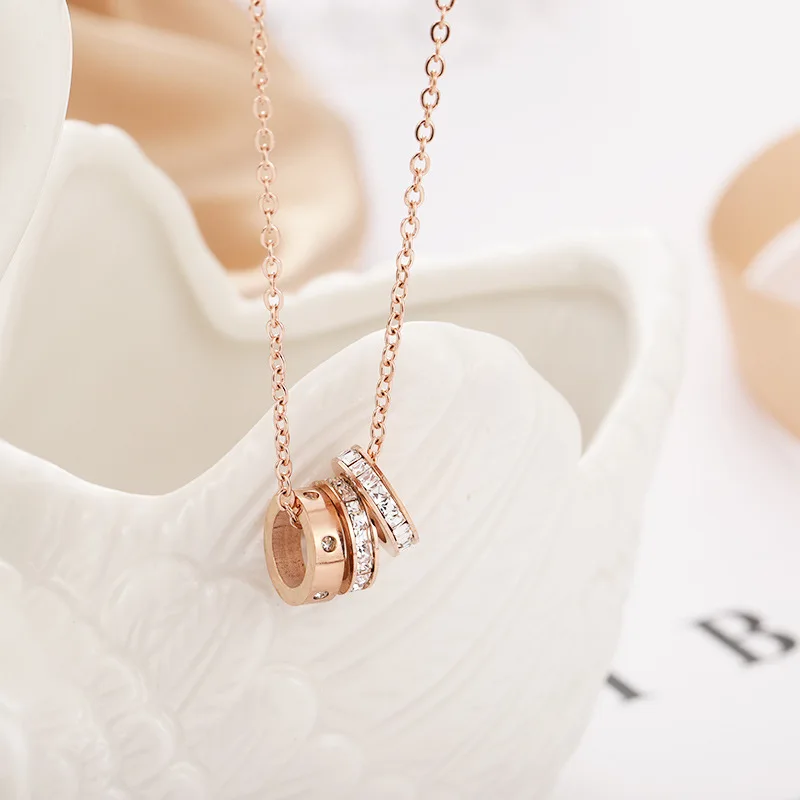 

Creative Three-ring Zircon Titanium Steel Necklace Women's New Personality Rose Gold Collarbone Chain Jewelry