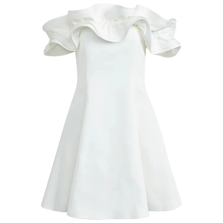 

2021 new white fashion annual meeting party dress with thin appearance