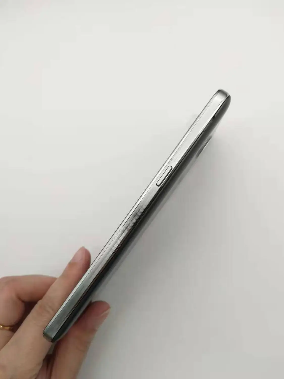 Восстановленный Samsung G530H Galaxy Grand Prime G530 Оригинальный сотовый телефон Ouad Core Dual Sim 1 ГБ