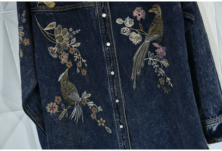 

Women's autumn winter bird embroidery jacket female new fashion vintage loose single breasted cowboy outware chic Blouse TB3700