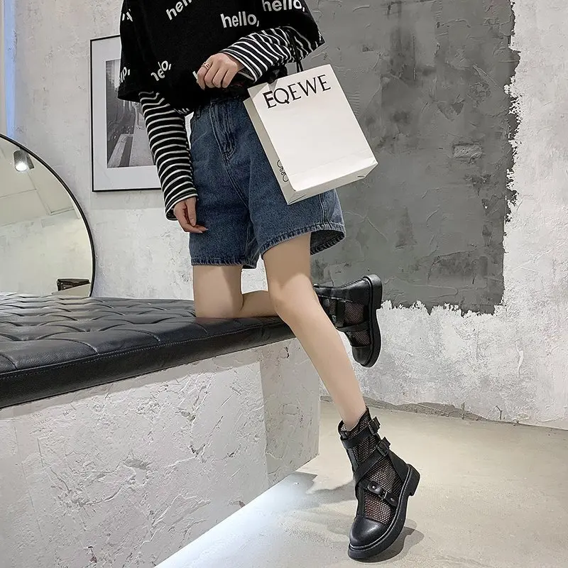 

Summer 2020 new versatile thin breathable hollow sandals personalized Martin boots women's fashion mesh low-heeled shoes X377
