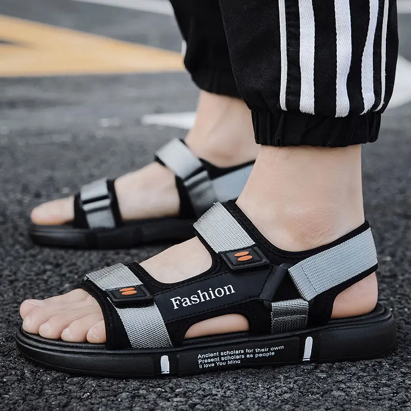

Men's Sandals New Summer Trend Casual Korean Version Mesh Beach Shoes Men's Youth Students Outdoor Sports Sandals Footwear
