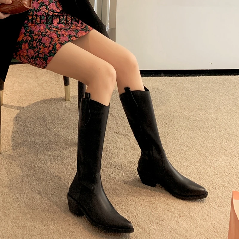 

SOPHITINA Knee-High Women Boots Casual Genuine Leather Zipper Slip-On Lady Boots Pointed Toe Mid Heel Fashion Female Shoes SO909