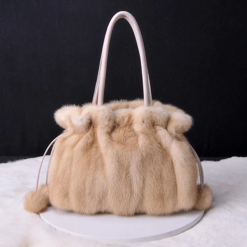 2021 Autumn And Winter Mink Fur Fur Bag Large Capacity Large Bag Single-shoulder Mink Ball Pumping Strap Female Bag