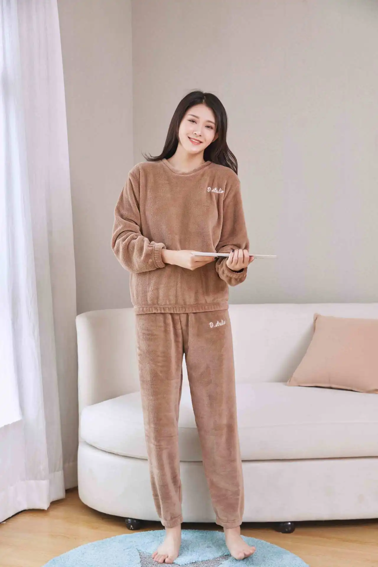 

Autumn Winter Pajamas Women's Round Neck Coral Velvet Solid Color Thickened Long Sleeve Home Wear Two Piece Set Female Pyjamas