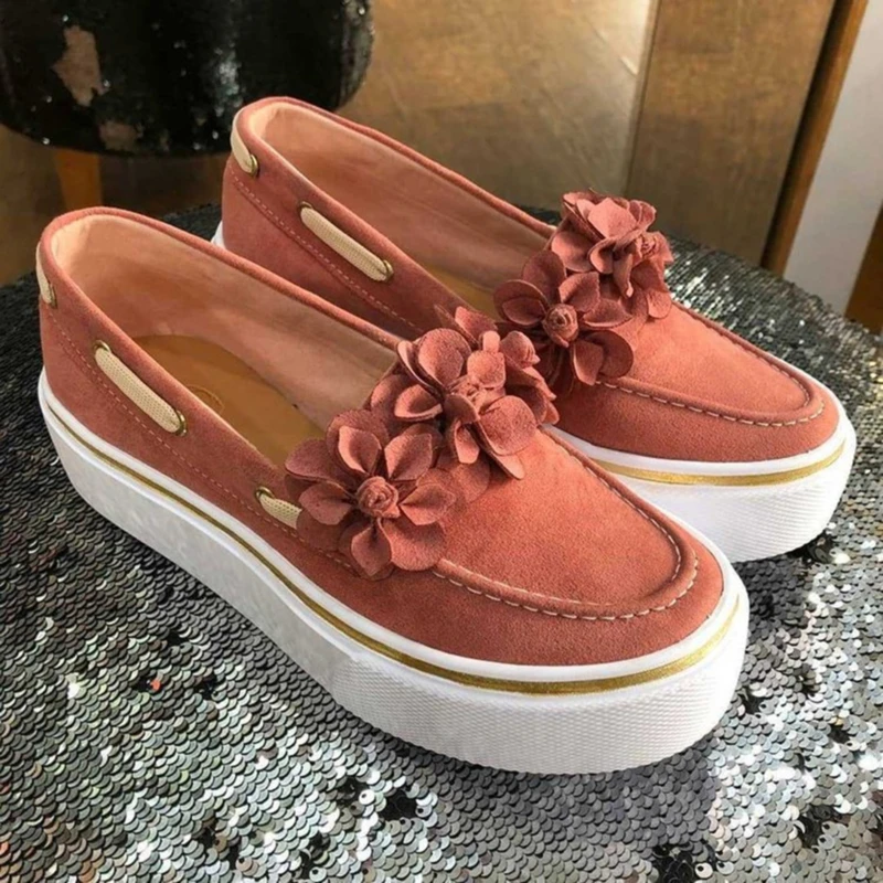 

2020 Autumn Casual Boat Shoes Flower Lady Shallow High Heel Increasing Height Loafers Plus Size