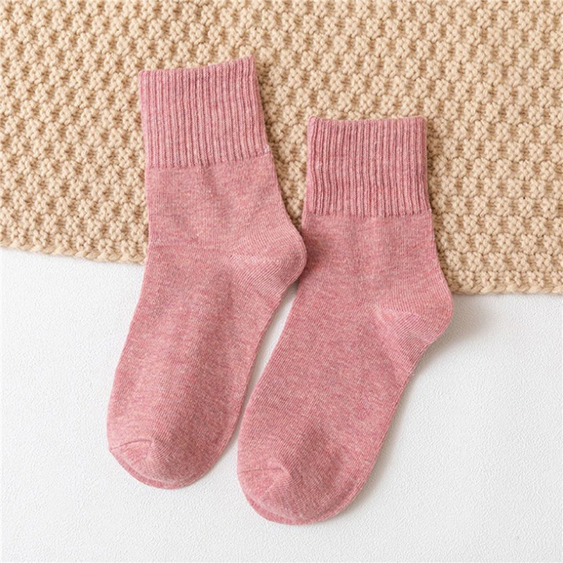 

Autumn Women Socks Japan Style Warm Comfortable Solid Girls Winter Casual Socks Breathable Female Tube Socks