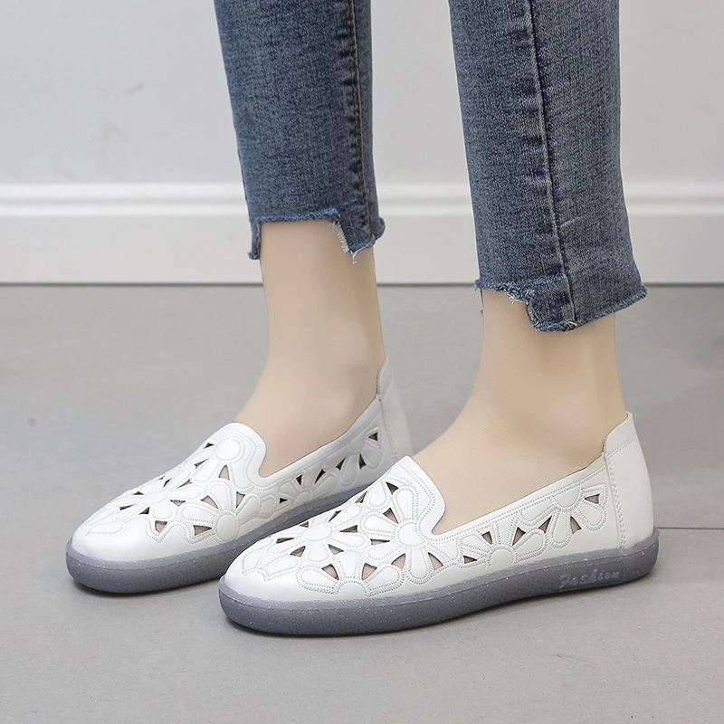 

2021 New Hollow Women's Flat Shoes Summer Soft Sole Little White Shoes Nurse Stylish Lazy Shoes