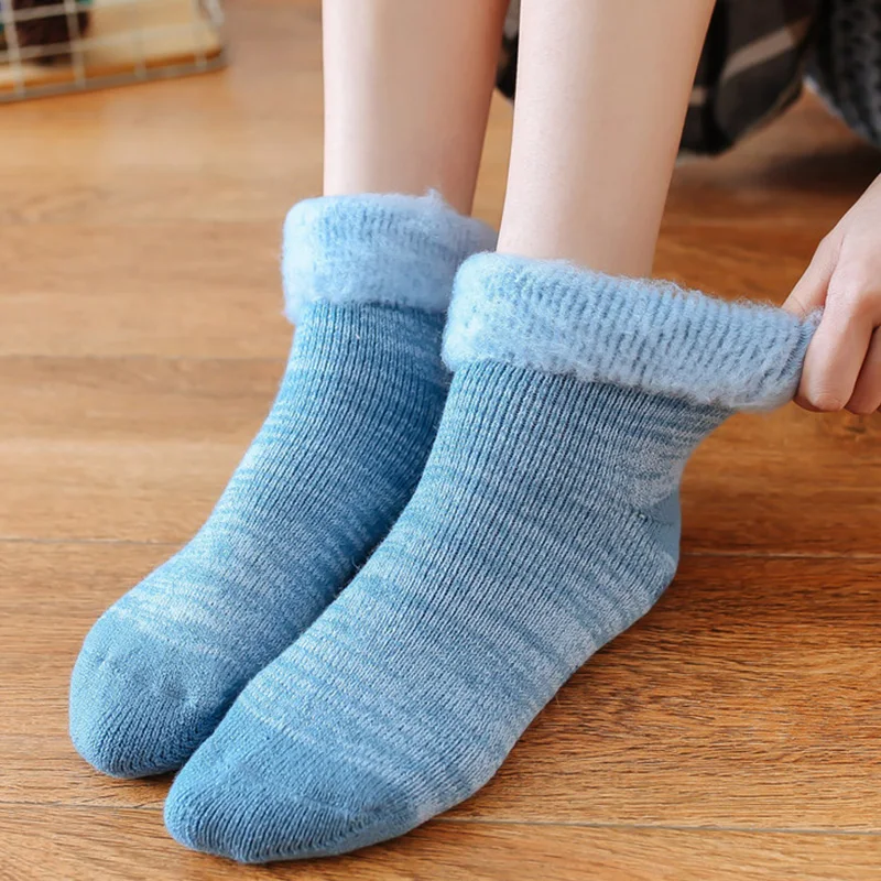 

Women Slipper Boots Solid Fuffly Comfy Slippers Keep Warm Non Slip Sock Slippers Soft Sole Unisex Floor Women Slippers