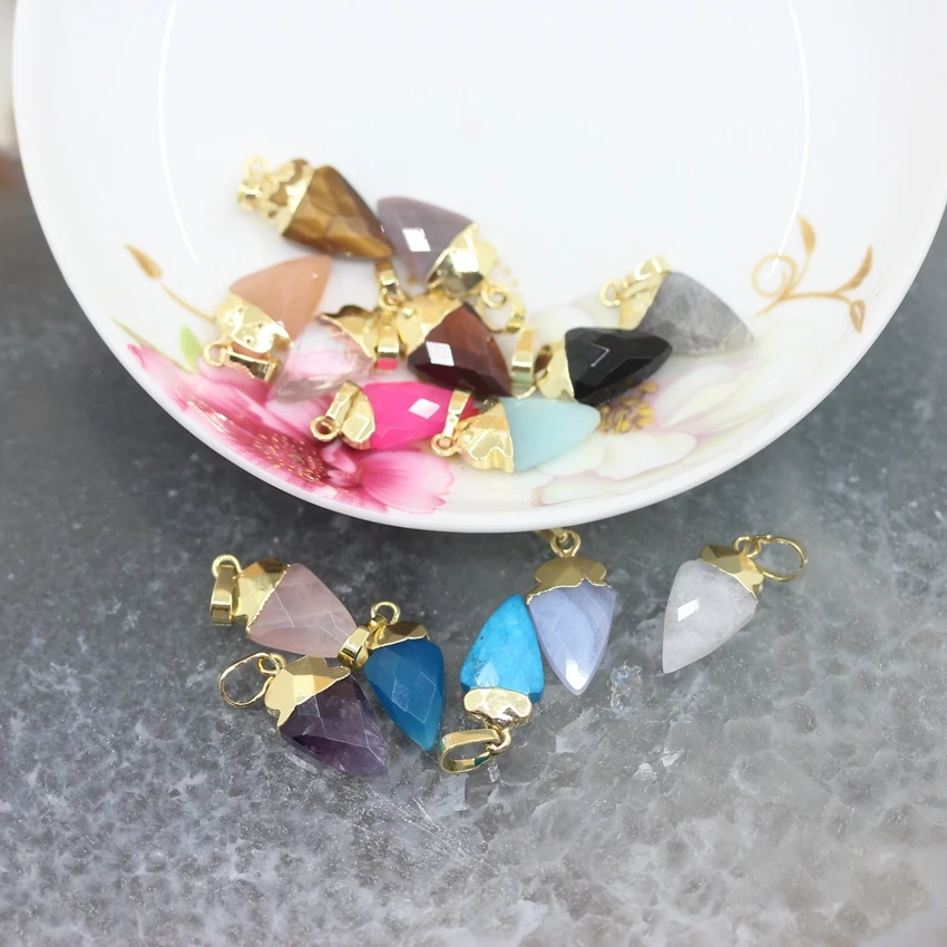 Серьги-подвески в виде стрел из природных камней позолоченные граненые