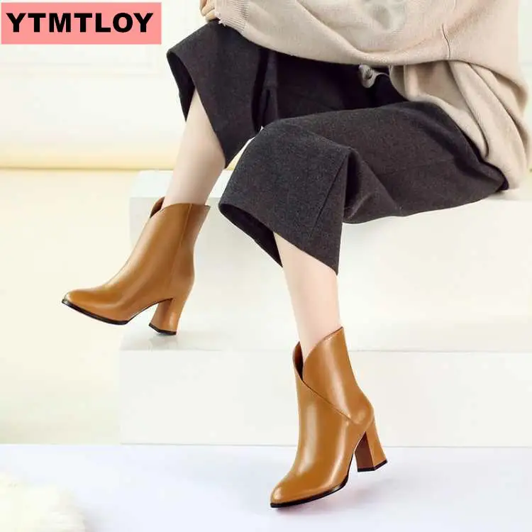 Ботинки в Корейском стиле Сезон осень зима Ботильоны на толстом каблуке Новинка