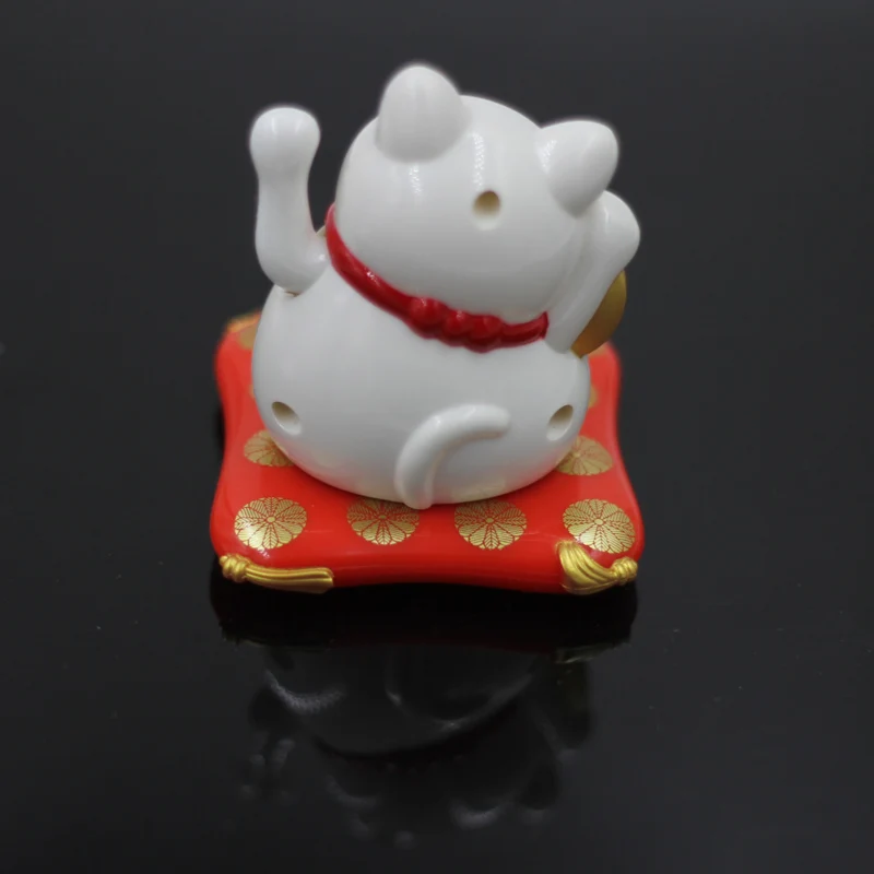 Модная новинка черный/белый на солнечных батареях Maneki Neko приветливый Кот Фортуны