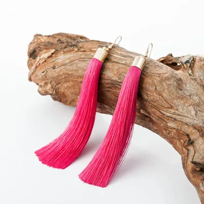 Женские богемные серьги с кисточками и кристаллами черные белые синие красные