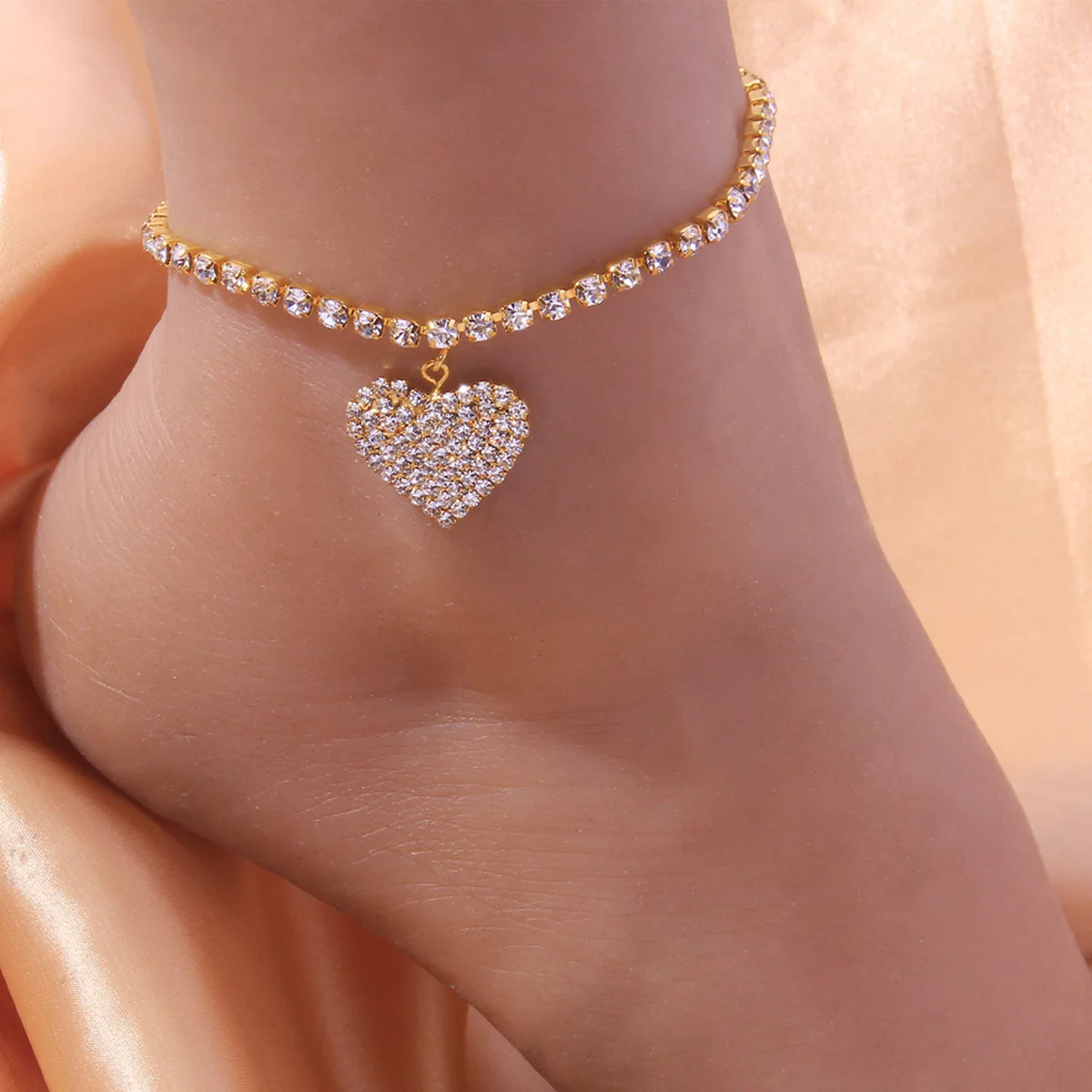 

Fashion Heart Rhinestone Anklets Wholesale Jewelry for Women Beach Barefoot Love Pendant Anklet Bracelet Leg Chain