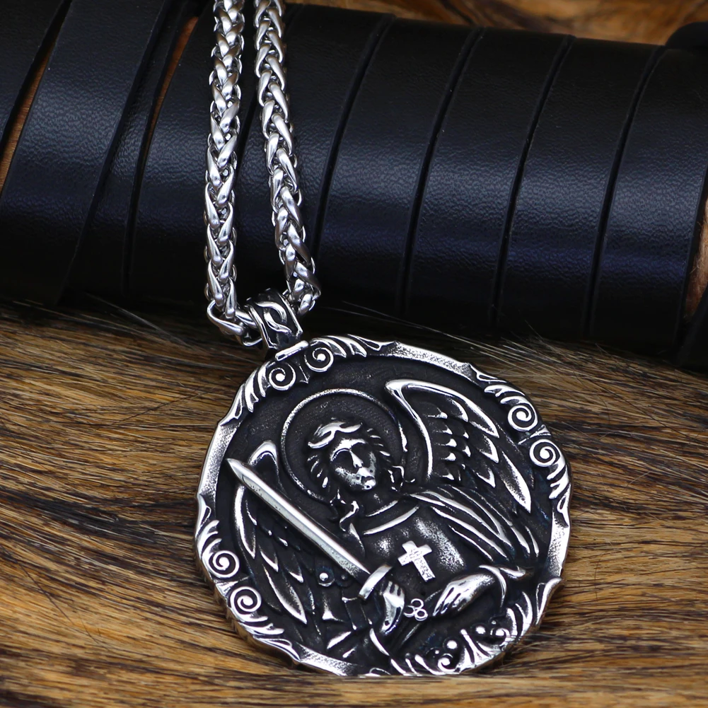 Ожерелье с амулетом из нержавеющей стали изображением св. Майкла и арчангеля |