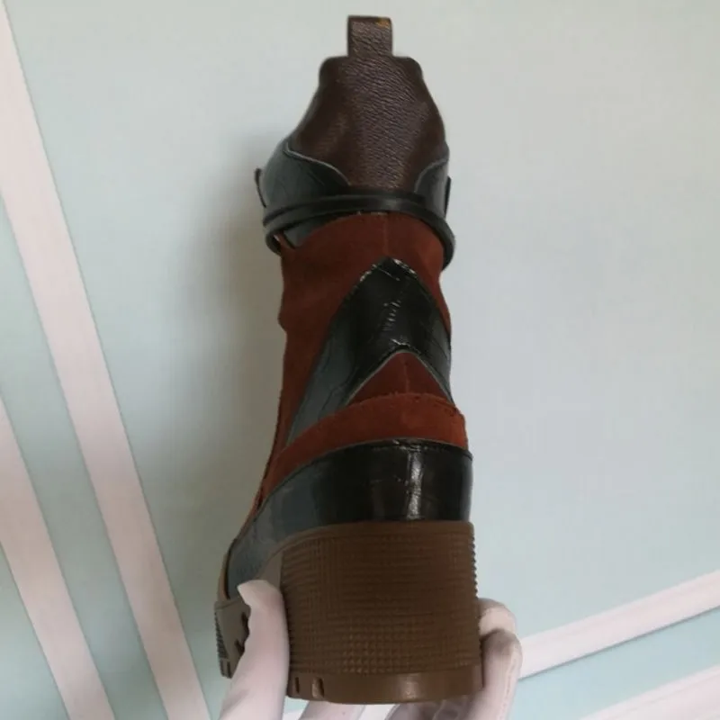 Женские туфли из натуральной кожи на высоком каблуке | Обувь