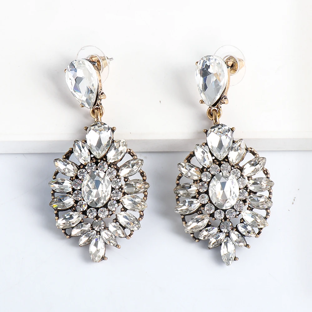 

Wholesale New Rhinestone Clear Earrings Classic Women Pendant Drop Hanging Earrings Pendientes Jewelry Wedding Gift 2021