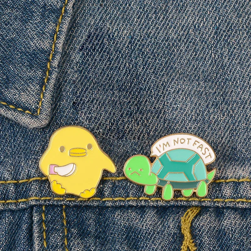 

Cartoon Yellow Duckling Tortoise Pin Creative Christmas Article Dripping Oil Enamel Brooch Women Girls Sweet Apparel Accessories