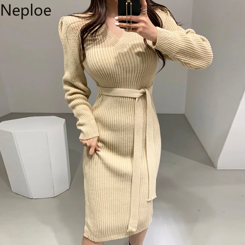 Neploe v-образный вырез шикарное приталенное платье-свитер с крестиком вязаное