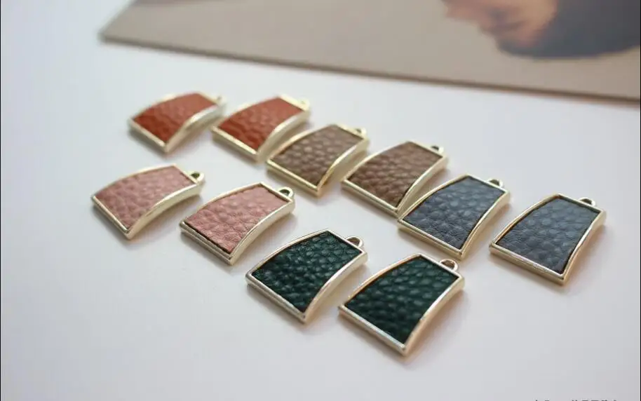 

New style 30pcs/lot Imitation leather core decoration geometry trapezoid shape alloy floating locket charm diy jewelry making
