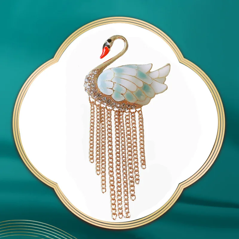 

Chinese Style Metal Chain Tassel Brooch Elegant Animal Enamel Pin Suit Lapel Pin Corsage Accessories Brooches for Women Jewelry