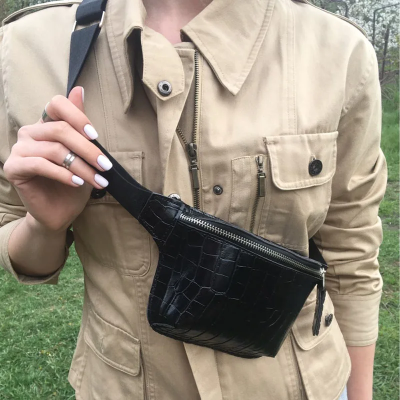 

Crossbody packs Waist Bag Women Belt Bag Casual Crocodile Pattern Leather Chest Bags Female Fanny Pack
