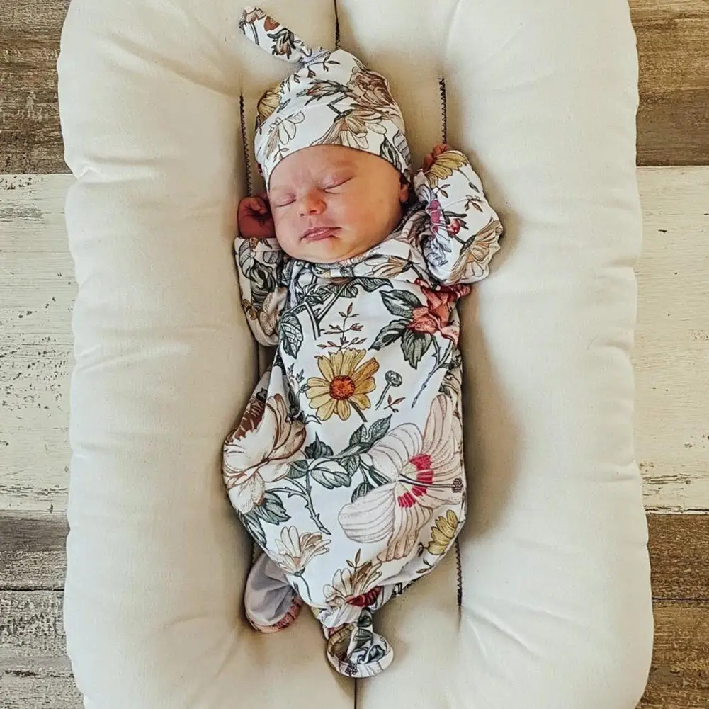 

2Pcs/Set Infant Sleeping Bag Good Quilted Baby Sleeping Bag Sack with Hat Good Elastic Comfortable to Touch Baby Gown
