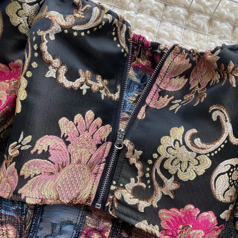 

2021 Summer Court Style Fashion Women Top Irregular Slim-Fit Short Western Bubble Sleeve Shirt Retro Jacquard Ladies Blouses