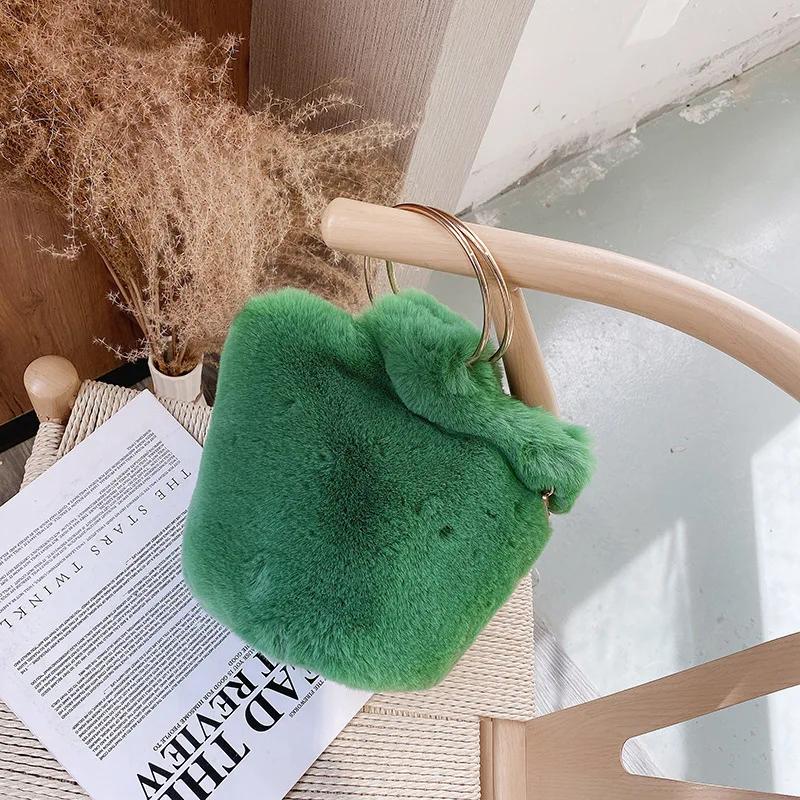 

Korean Version of The Net Red Plush Bucket Bag Handbags 2021 New Fashion Ladies Handbag Net Red Single Shoulder Messenger Bag