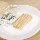 Кухонные принадлежности и инструменты, деревянные одноразовые натуральные бамбуковые зубочистки, товары для семьи, ресторана, отеля, медиаторы для фруктов, 200 шт.