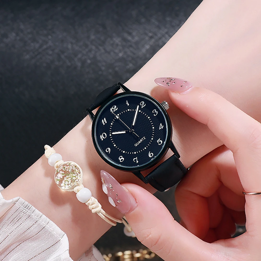 

Classic Women's Casual Quartz Leather Band Strap Watch Round Analog Clock Wrist Watches Luminous Hands Wrist Clock Waterproof