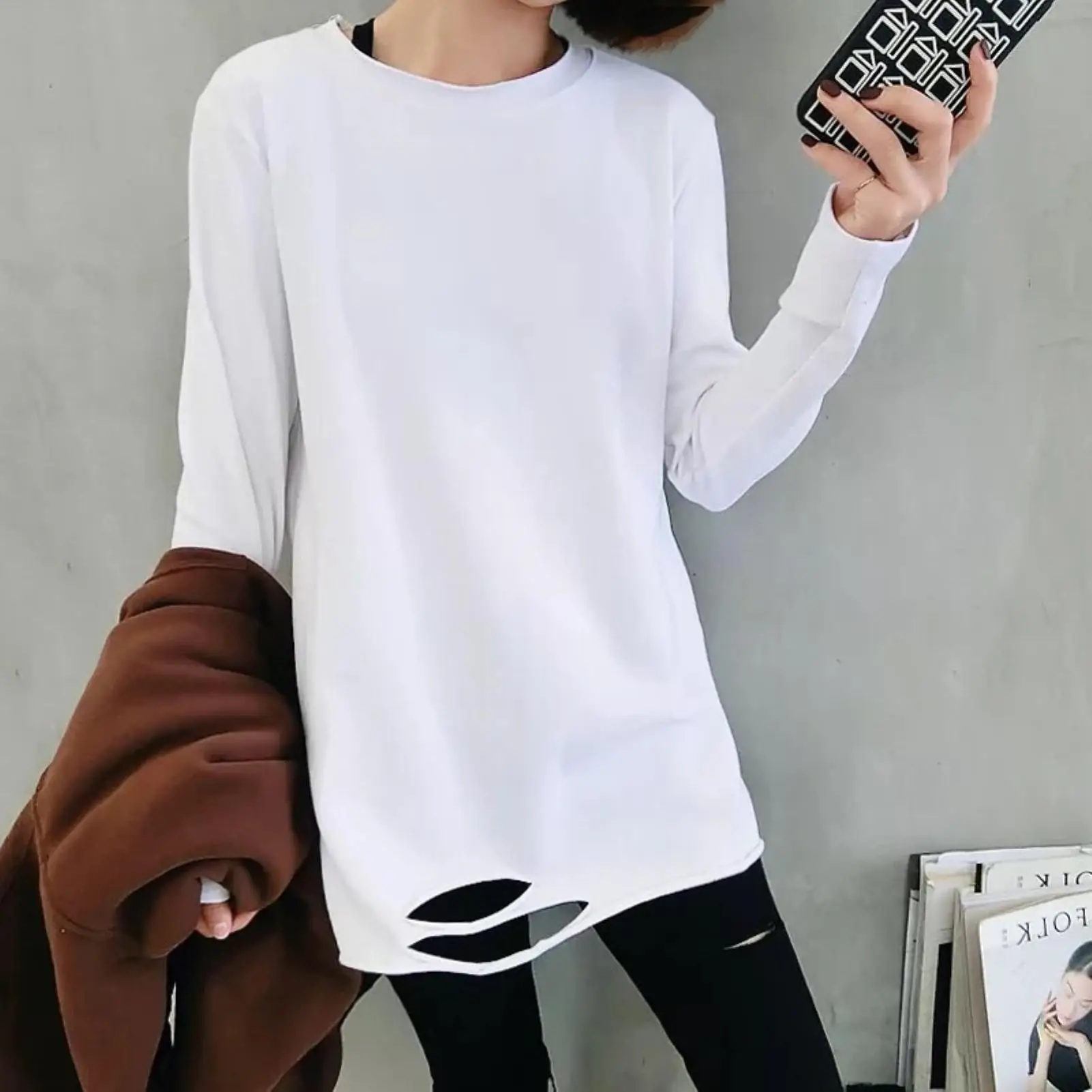Women Blouse Autumn Polyester Long Sleeve O Neck Solid Color Ripped Hole Loose Blouse woman fashion2021Street wear ropa de mujer