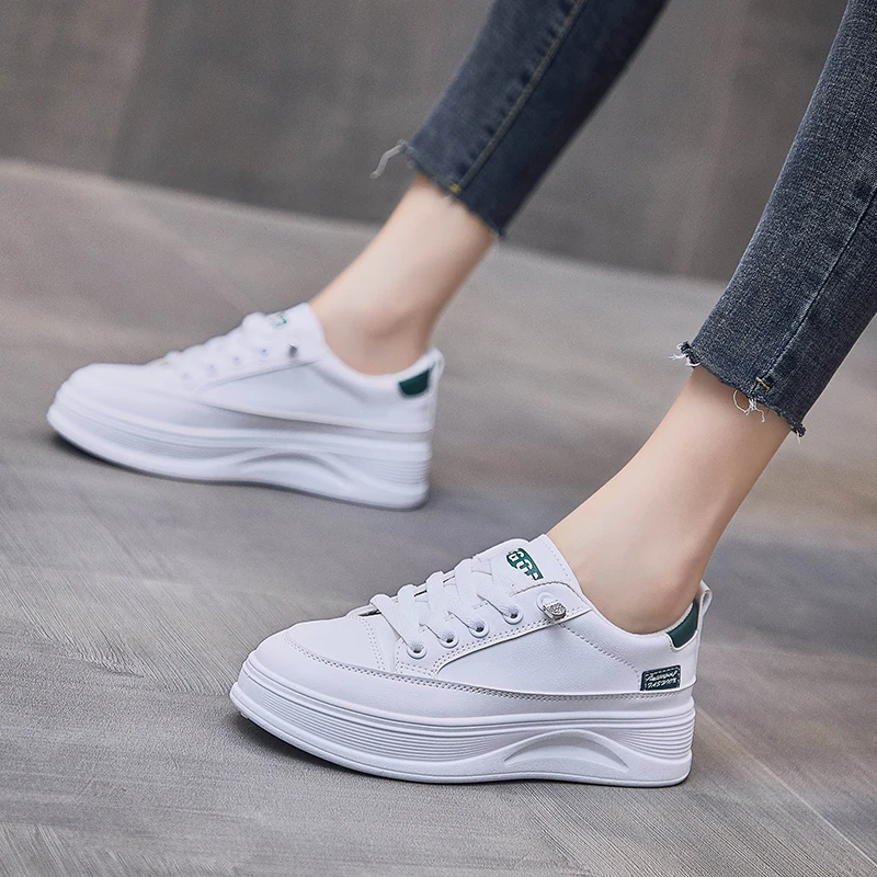 

Classic Black White Sneakers Women Platform Trainers 2021 Autumn PU Leather Casual Flat Sports Shoes Women Vulcanized Sneakers