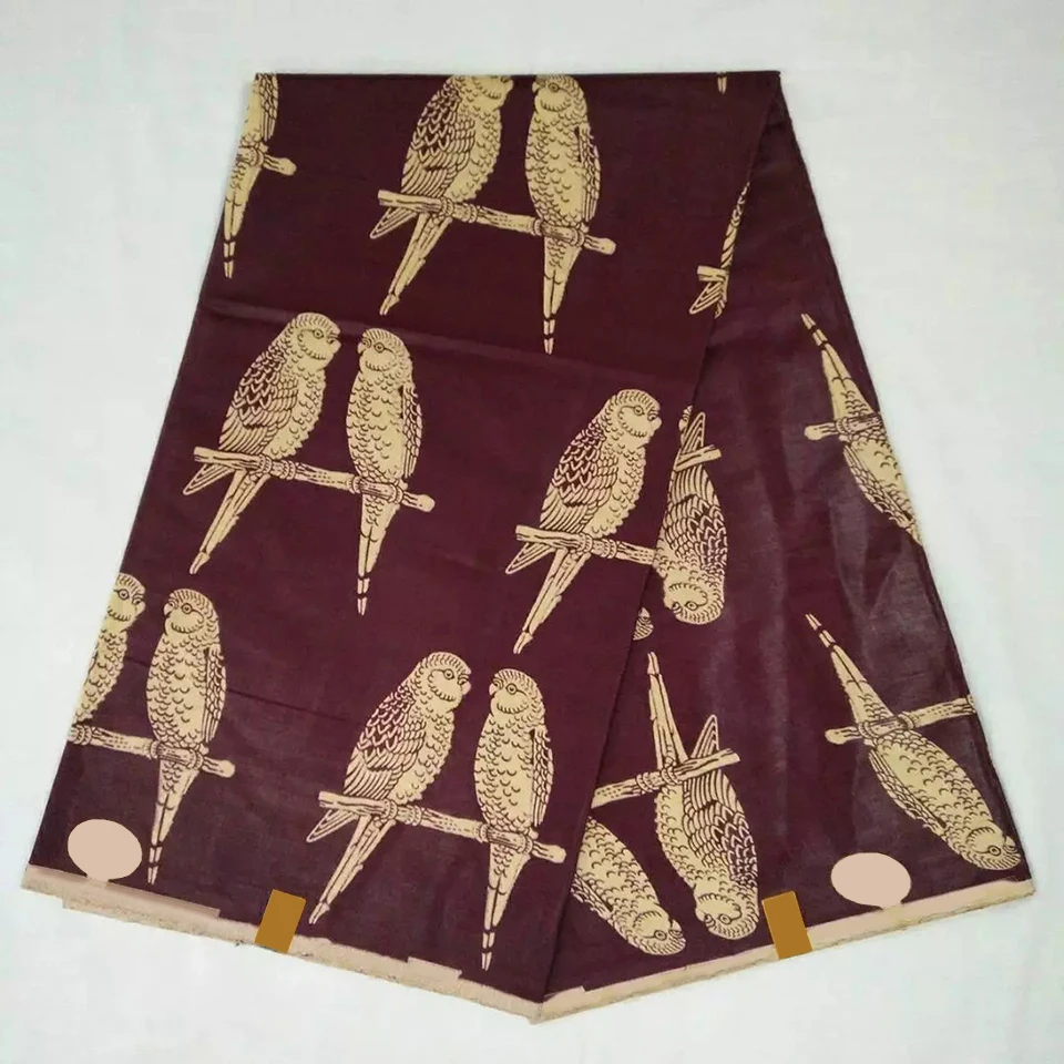 Темно-синего цвета с принтом в виде бабочек Африканское парчовое Гвинейская