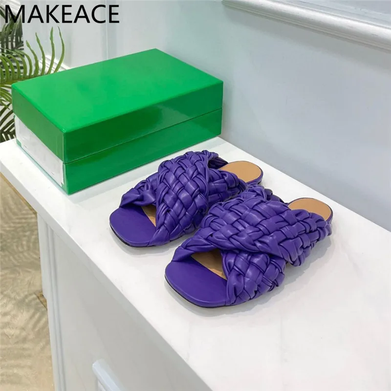 

Women Bubble Leather summer Flat Heel slippers INS fashion vacation beach shoes women's open toe cross sandals shoes 2021 New