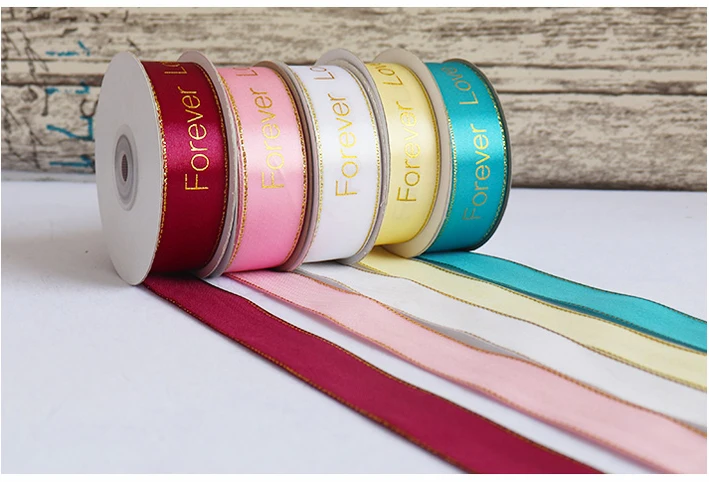 Высококачественная 25 мм атласная лента с золотым краем для подарочной коробки