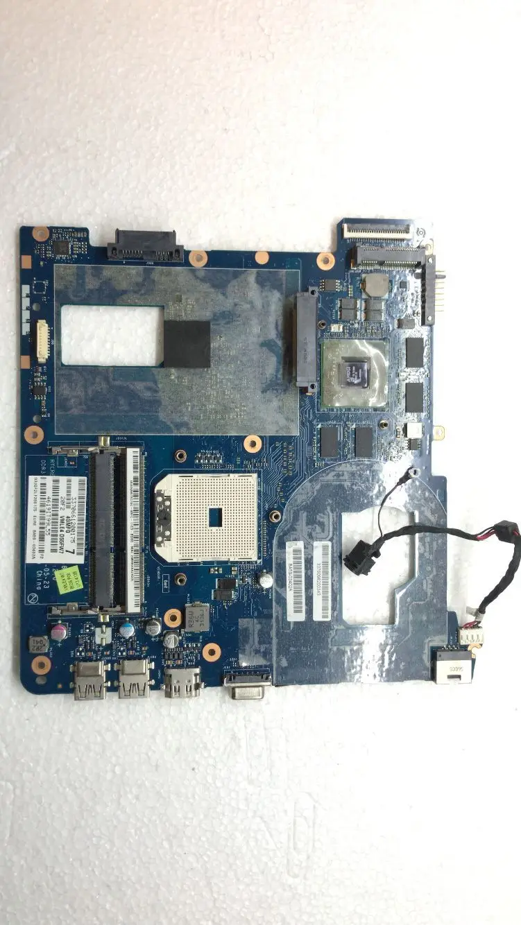 

KEFUQMLE4 LA-8863P BA59-03401A BA59-03402A BA59-03567A For Samsung 355V5C NP355V5C Notebook Motherboard HD7600 DDR3 100% Test