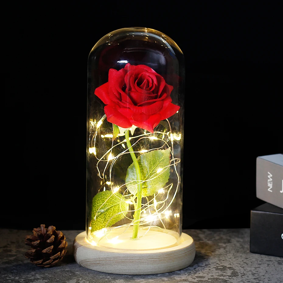 Красота и с рисунком из мультфильма Красавица Чудовище в виде красных роз фляга а