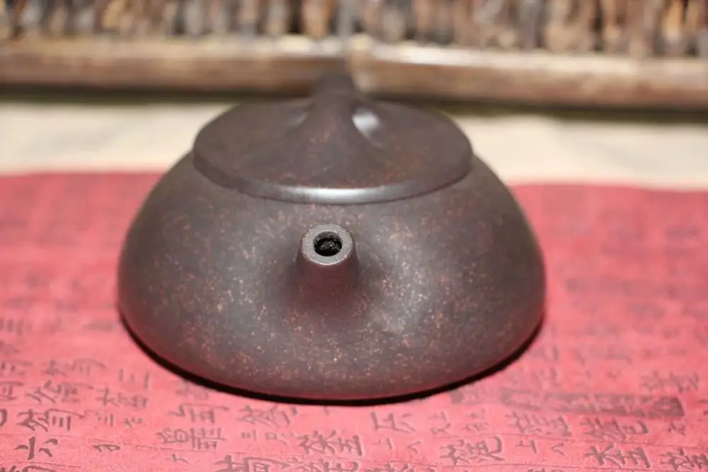 

Chinese teaset yixing teapot black tea pot for puer tea SHI PIAO about 220ml