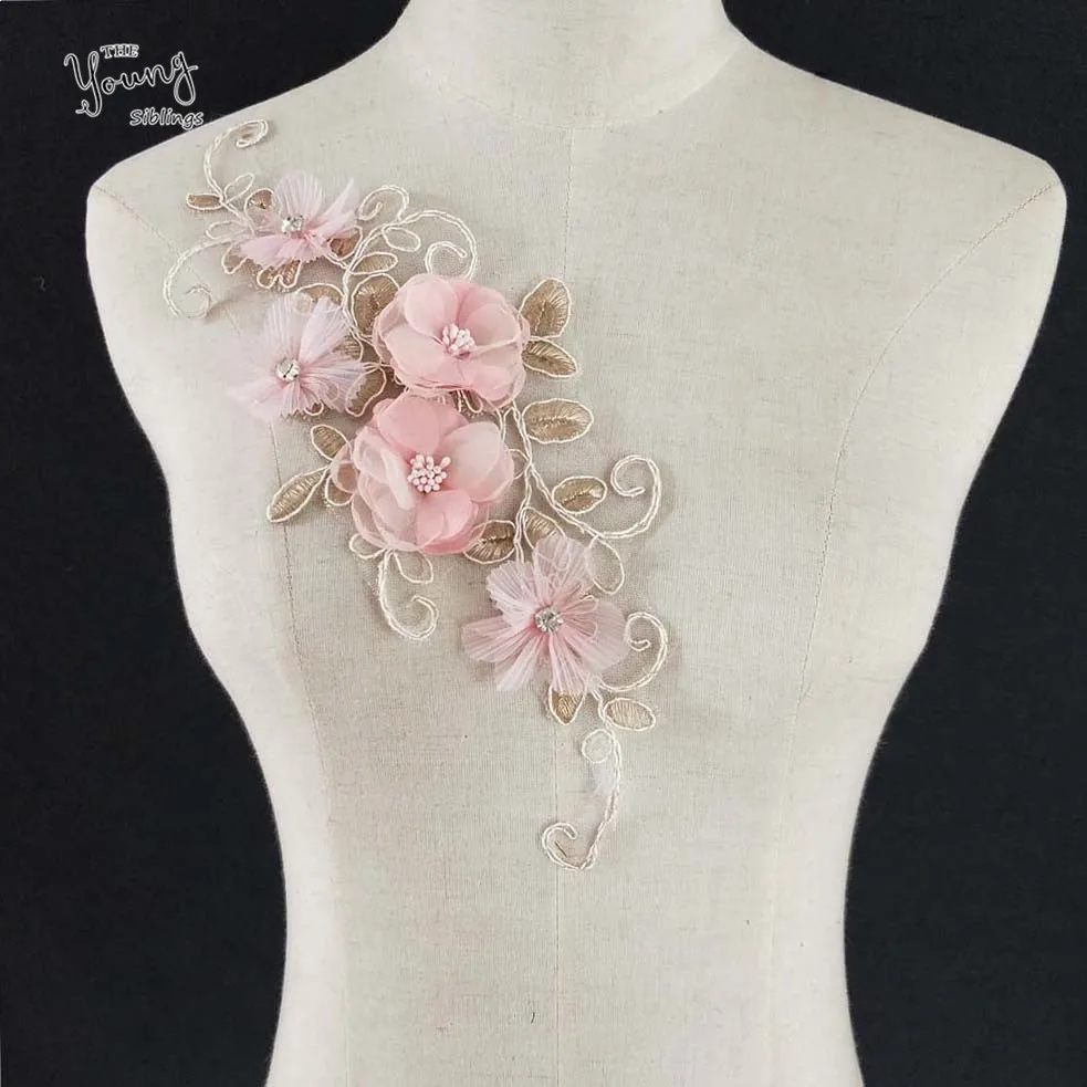 

Exquisite Lace Collar Pink 3D Flower Faux Diamond embellishment Lace Collar costume decorate Sewing Applications Lace Applique